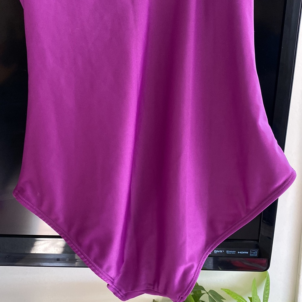 Atto’s Frange Ruffled Swimsuit - Picture 6 of 7